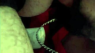 Mamando Dotado Enquanto Joga