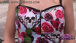 Hey, wanna see nerdy cutie flash nude in Ybor City?