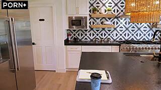 Realtor loses it over huge cock, offers relief for deal signing - Selina Imai