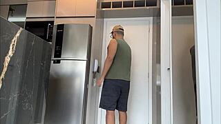 Engolidor de piroca gigante swallows huge cock 😍