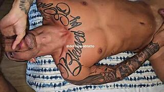 Gringo swallows everything in tight ass