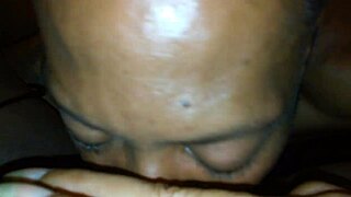 She Requested Pussy Eating In Homemade Scene