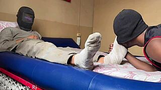 i'm serving this old married welder with a blowjob and foot fetish in the hotel room.