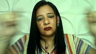 Mãe e filho donzelo exploram desejos proibidos