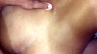 Comendo o cu e gozando na buceta da novinha