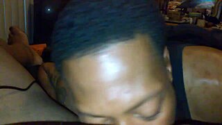 Ela pediu pra comer a buceta em putaria caseira