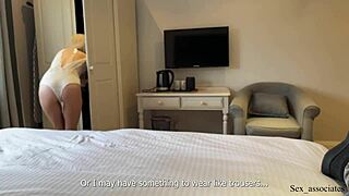 Uite, mama vitregă și cu mine am împărțit patul în hotel, încercând să nu fie ciudat