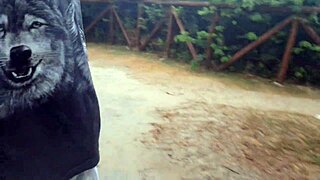 क्या जंगल में 18+ टीन को देखकर मुठ मार रहे हो?