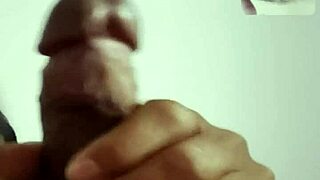 New Viral Video Call Sex 2025 with Indonesian Girl. Bedroom Action with Girlfriend Stuns Everyone!