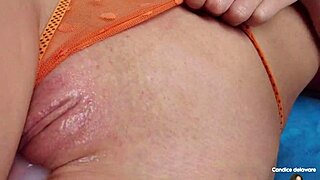 Freacăt pizdă în chiloți cu explozie de spermă cremoasă