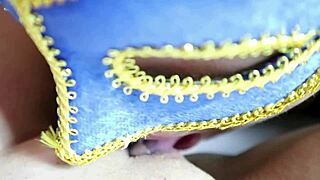 หลุดน้องนิวจับผู้ชายดูดควยโดนจับเลียหี