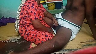 First time experience of an Indian aunty’s hot bathroom scene with stepson