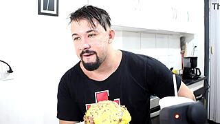 Eating The Biggest Burger King On X Videos