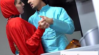 OMG! Hijabi Muslim Woman Cheats on Husband with Hindu Guy for Raw Action!