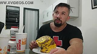 Eating The Biggest Burger King On X Videos