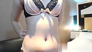 i can’t resist this horny indonesian babe’s tight anal