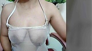 Джулиана Джапа, космата с подути зърна, се пипа, искаш ли още?