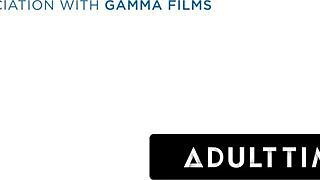 Wow! Petite Maya Woulfe Rubs Pussies with Casey Calvert for Cum!