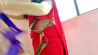 कामवाली कांताबाई उर्फ मुस्कान भाभी को मकान मालिक ने थुक लगाकर गांड और चुत चोदी।