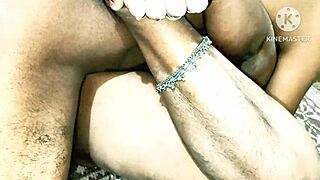 Desi mom’s friend gets wild in homemade hardcore with Hindi audio