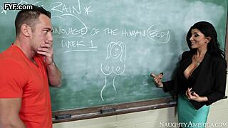 hey romi rain, wanna show johnny how to handle tits and ass?