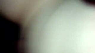 i'm with my ex girlfriend squirting in the room