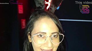 eu vi minha esposa de coleira com o negao dotado e cheguei na balada ela deu pra todo mundo