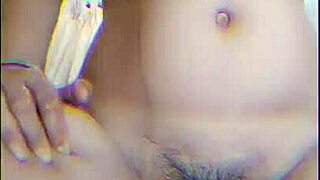 Mature Asian slut messing with her toys, so hot! 🔥