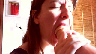 Italian Slut and Friend Battle in Wet Squirting Orgasm Contest