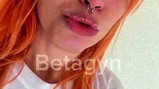 Sexo anal com gozada dentro.