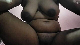 Indian Aunty Fucking Openly with Raw Passion