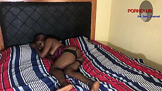 step brother struggles to ignore step sister's bare exotic body