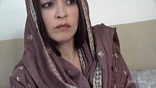 Você aguenta a foda barulhenta do casal indiano com creampie por perto?