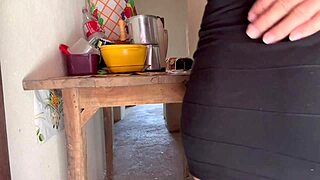 yo, no way you won’t cum watching this maid give her ass in the kitchen! 🔥