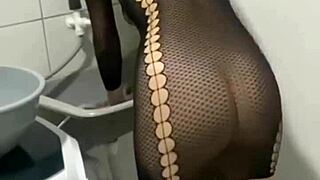 hired this maid and her tight dress drove me crazy. couldn’t hold back!