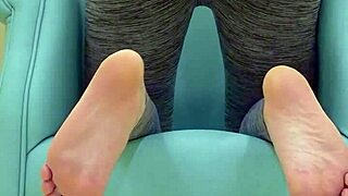 Teen Babe Seduces Suggar Daddy with Teasing Moves