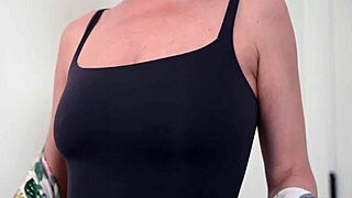 Addison James keményen megtermékenyítve nagy buli előtt ma este