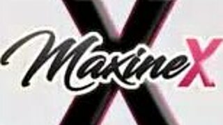 Maxine x sunbathes and plays with pussy