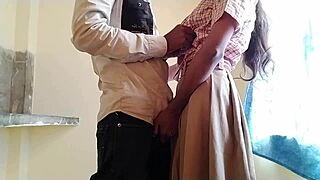 indian desi college girl’s viral mms got me shook, her tight body tho…