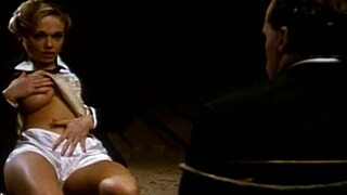 Kelly trump gives blowjob with cumshot in mouth 😍