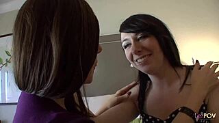 I met this milf at a porn convention and begged for pussy-licking tips.