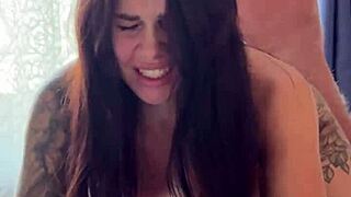 Hey, check this hot babe's anal fisting in bikini POV!