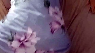 Morado No Podía Dormir Y Me Puse En Cuatro Bien Rico