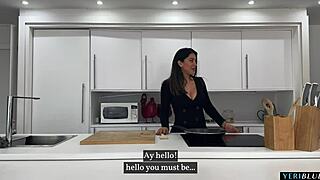 Holy crap, big ass Latina milf Colombiana fucked by boyfriend’s friend at home!