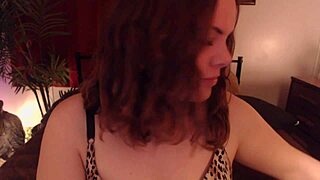 Sw33tcherry performs a webcam blowjob using dildo toys in a casual chat session.
