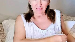 Granny Wakes Up Horny, Teasing Her Huge Bust and Pussy in Homemade Solo Play