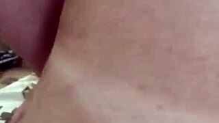 Puta Sentando Na Rola E Gemendo Gostoso Com O Dedo No Cuzinho Apertado Ycaro E Carla Putinha