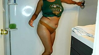 Latina WETS PANTS and STRIPS in Hot Shower Show