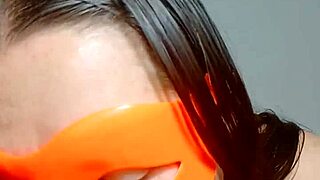 La dueña del bar hace un video especial penetrando su hermosa y enorme concha para su nuevo cliente le encanta la verga de extraños full on xred sheer 1