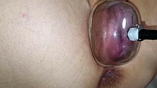 yo, using a pussy pump to swell my lips and vagina big time